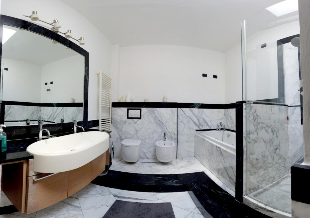 Stupenda Mansarda Centralissima, Finiture Di Lusso カッラーラ エクステリア 写真