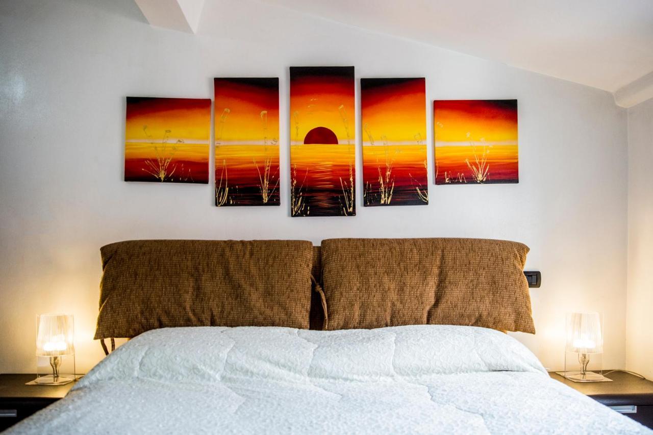 Stupenda Mansarda Centralissima, Finiture Di Lusso カッラーラ エクステリア 写真