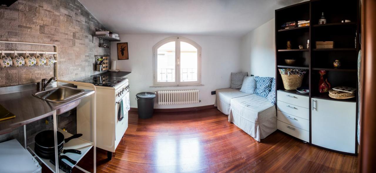 Stupenda Mansarda Centralissima, Finiture Di Lusso カッラーラ エクステリア 写真
